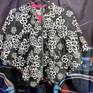 London Fog Girls Floral Black/Pink Size L /6X Lightweight Hooded Rain Poncho